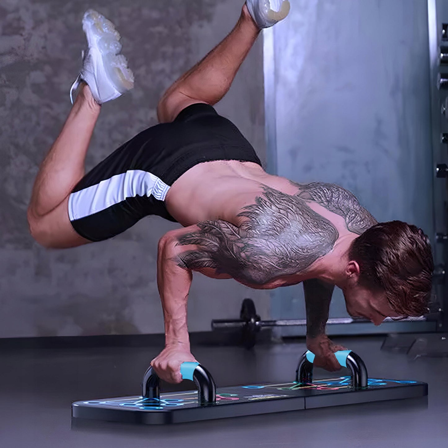 DAUGIAFUNKCINĖ LENTA ATSISPAUDIMAMS, RANKENOS ATSISPAUDIMŲ PRATIMAMS, NESLYSTANTI