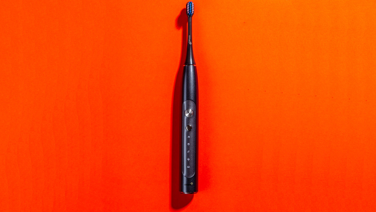 2 vnt. Elektrinis soninis dantų šepetėlis OMEO +365 UV dezinfekcinis įrenginys Juodas