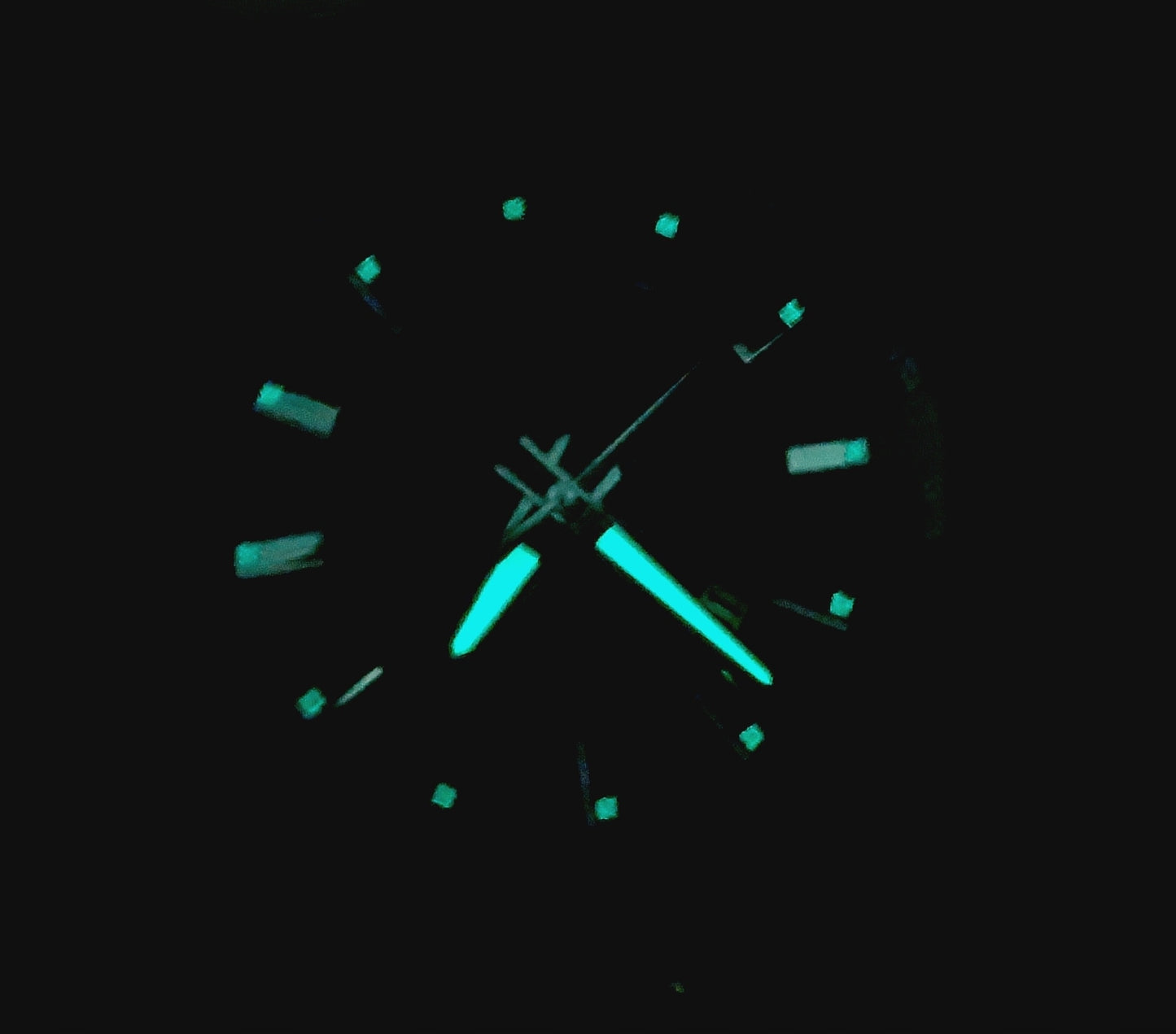 NAUJAS VYRIŠKAS LAIKRODIS NAVIFORCE, KARINIO STILIAUS, DATA-DIENA