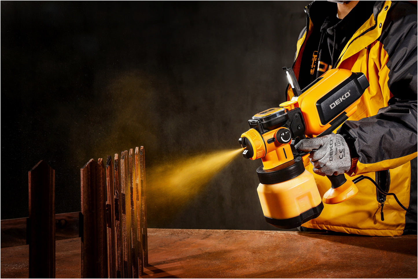 DAŽYMO PISTOLETO SIENOMS AGREGATAS, 3 ANTGALIAI, 120 DIN, XXL RINKINYS DEKO