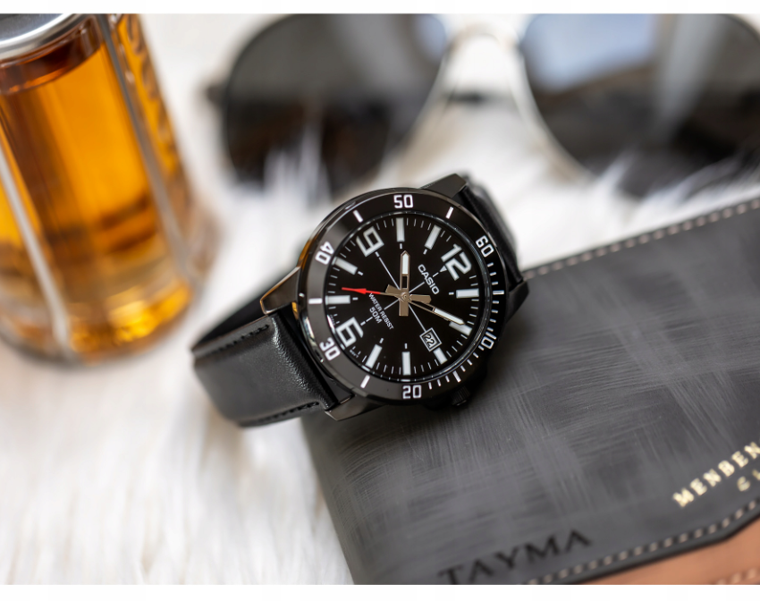 Juodas vyriškas laikrodis "Casio" MTP-VD01BL