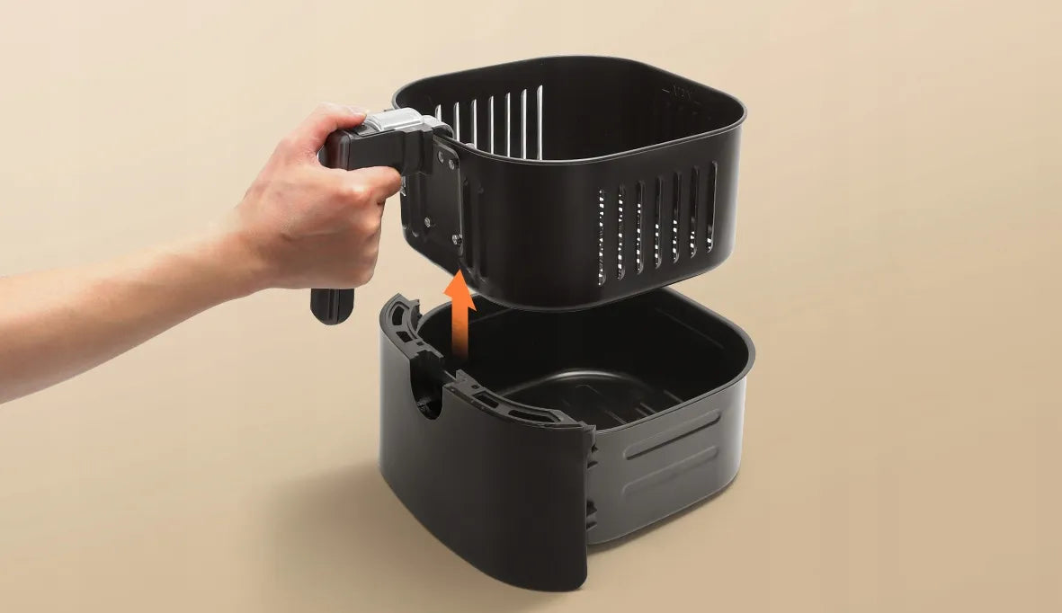 Aigostar 7L 1900W bekailė gruzdintuvė Air Fryer XL LCD Smart juoda