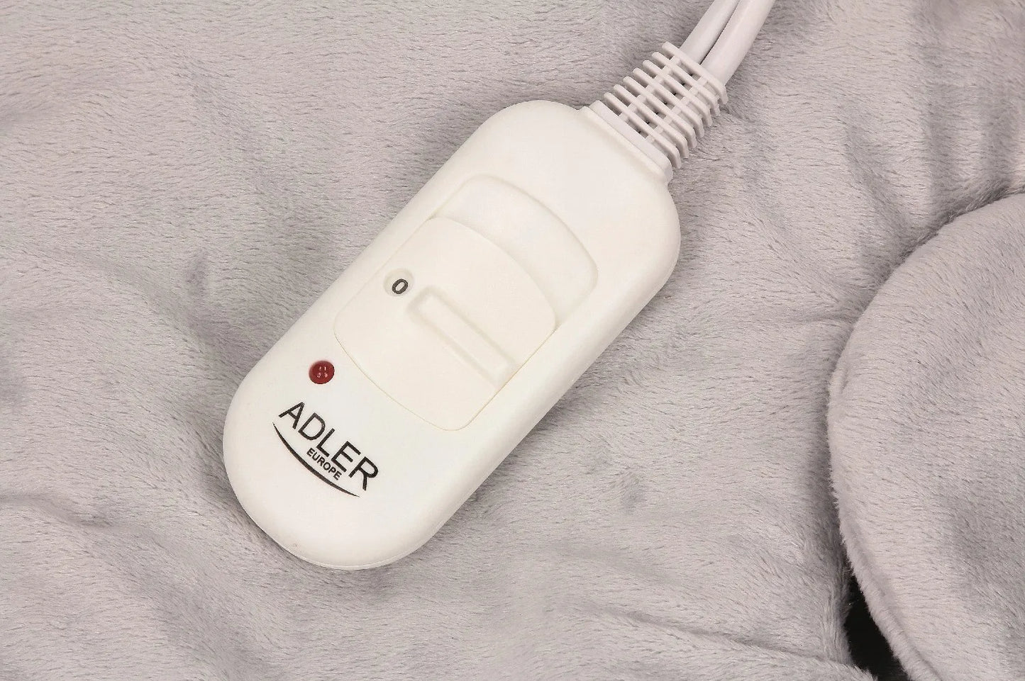 Elektrinė šildymo pagalvė Adler AD 7403 pilka 80W minkšta pėdoms ir rankoms