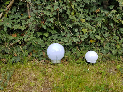 10 vienetų LED saulės energija maitinamų sodo lempų rinkinys, rutulio formos, 10 cm, šalta balta šviesa