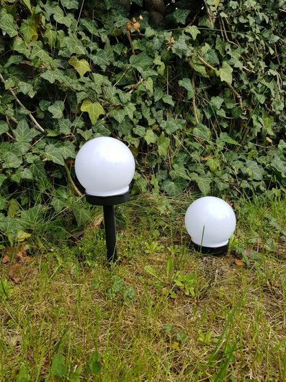 10 vienetų LED saulės energija maitinamų sodo lempų rinkinys, rutulio formos, 10 cm, šalta balta šviesa