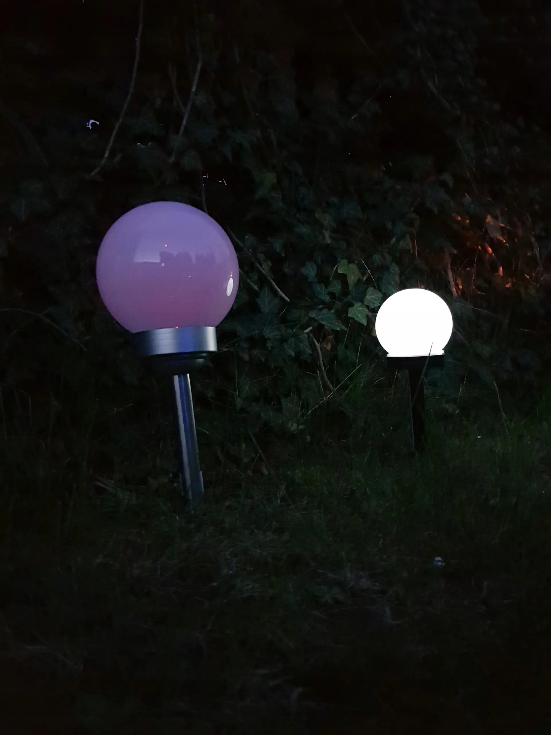 10 vienetų LED saulės energija maitinamų sodo lempų rinkinys, rutulio formos, 10 cm, šalta balta šviesa
