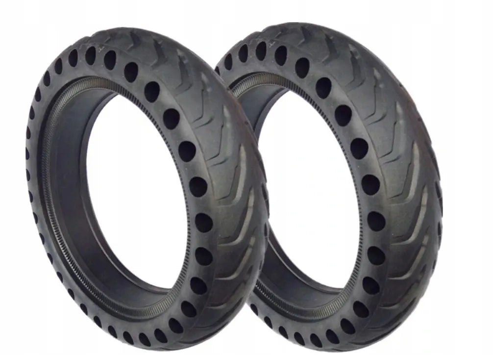 2 pilnavidurės patvarios padangos paspirtukui Fiat F500-F85