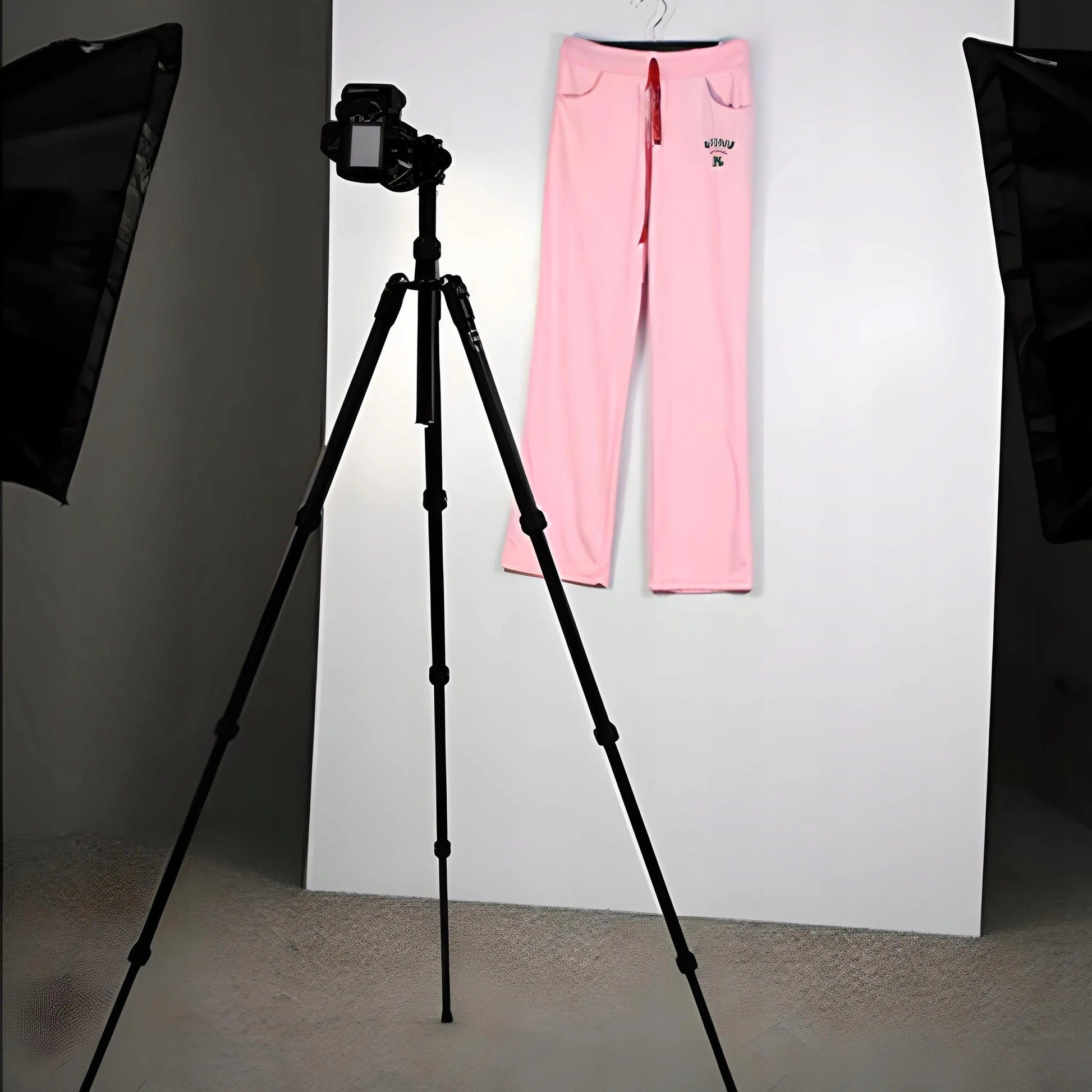 2 vnt. fotografijos rinkinys: 2 fotoaparatų lempos + stovai + 50x70 cm softboksai