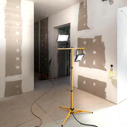 2x 30W LED prožektorių rinkinys su 1,6m trikoju, 60W darbinis apšvietimas, IP66