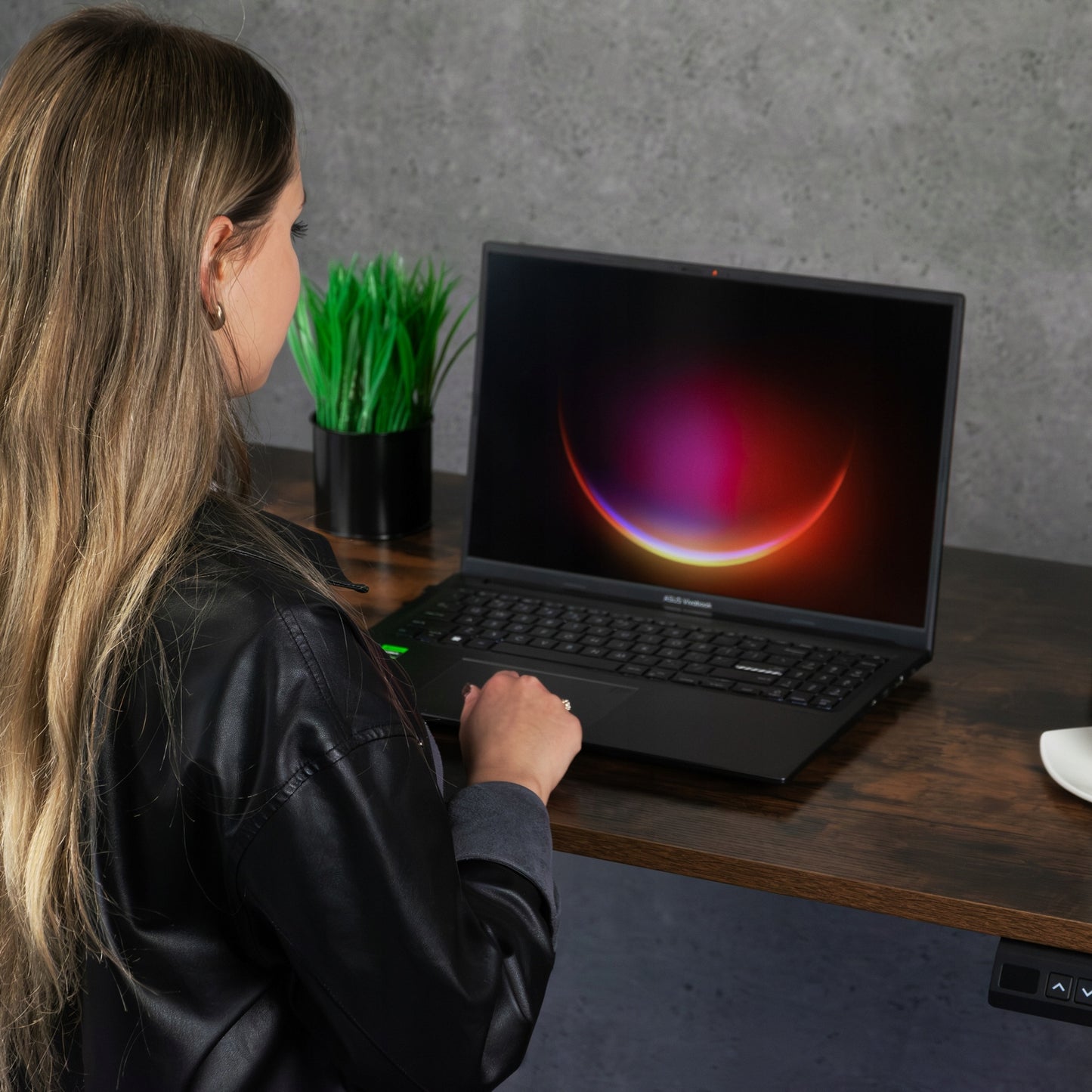 Elektrinis reguliuojamo aukščio stalas Control+ 120/60 LVNSystem rustykalny 73-122