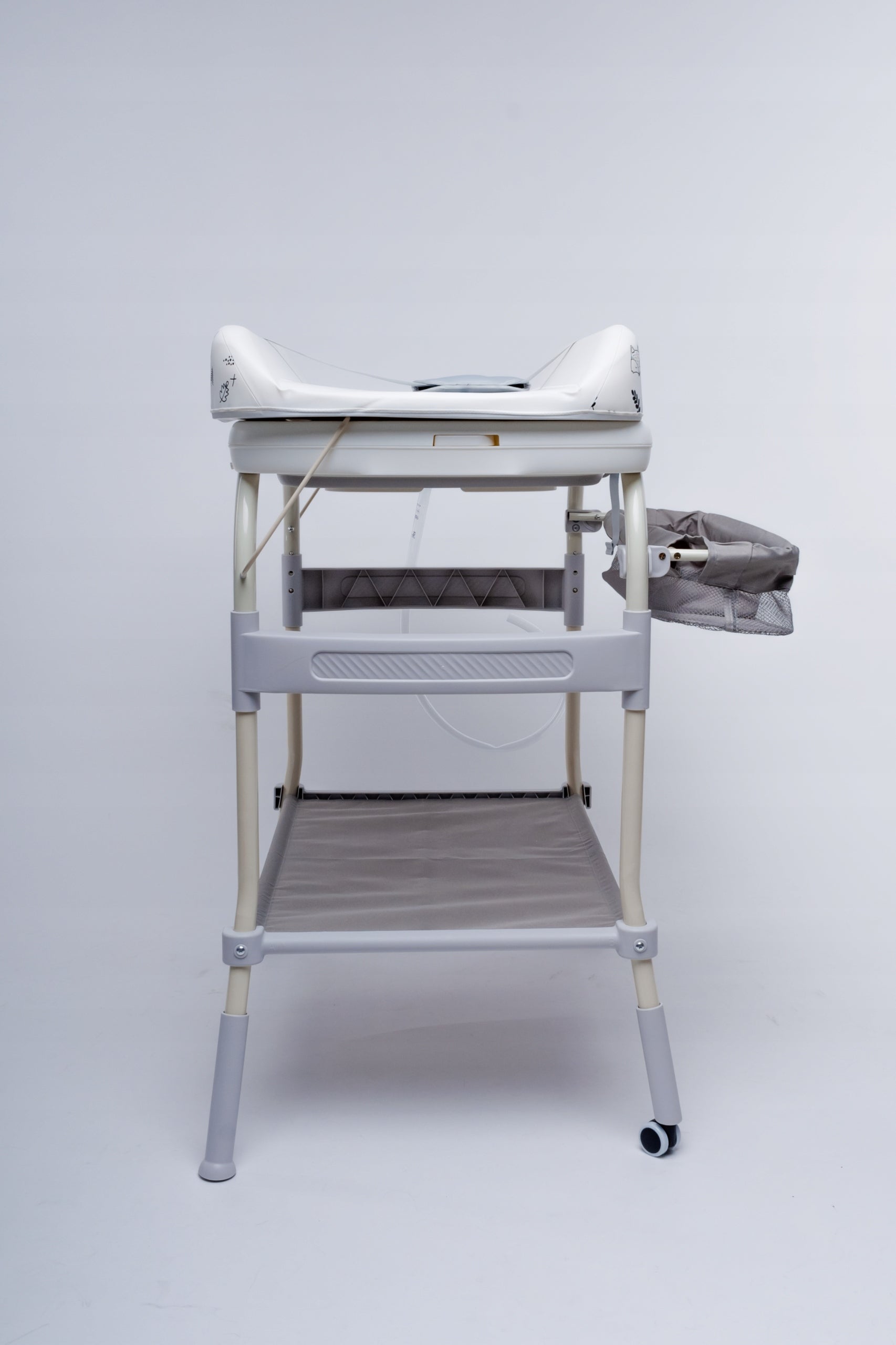 2in1 vonelė su stovu ir pervystymo stalu, su termometru, sulankstoma, su ratukais