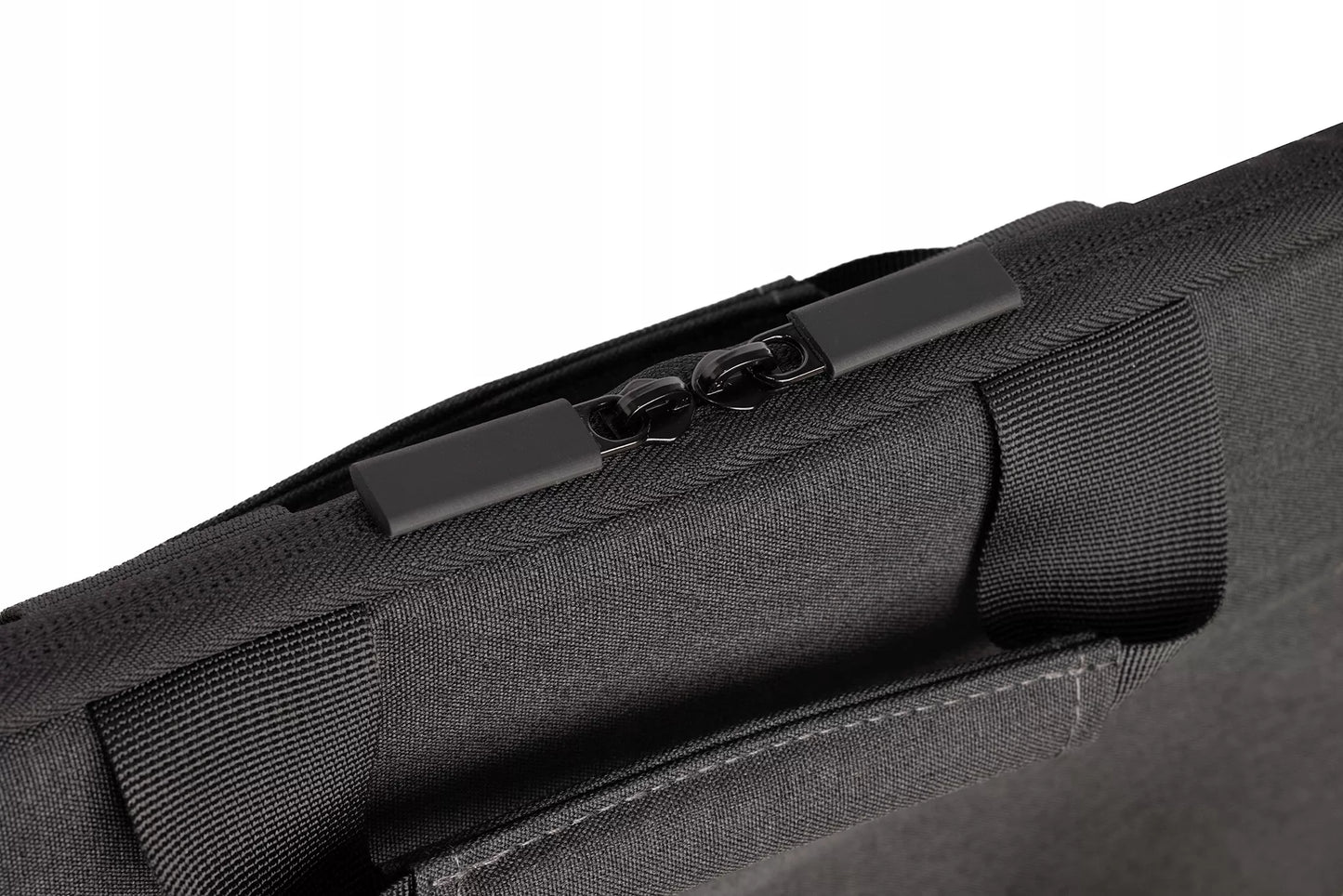 LVN System Klēpjdatora soma Varia 15,6" Melna