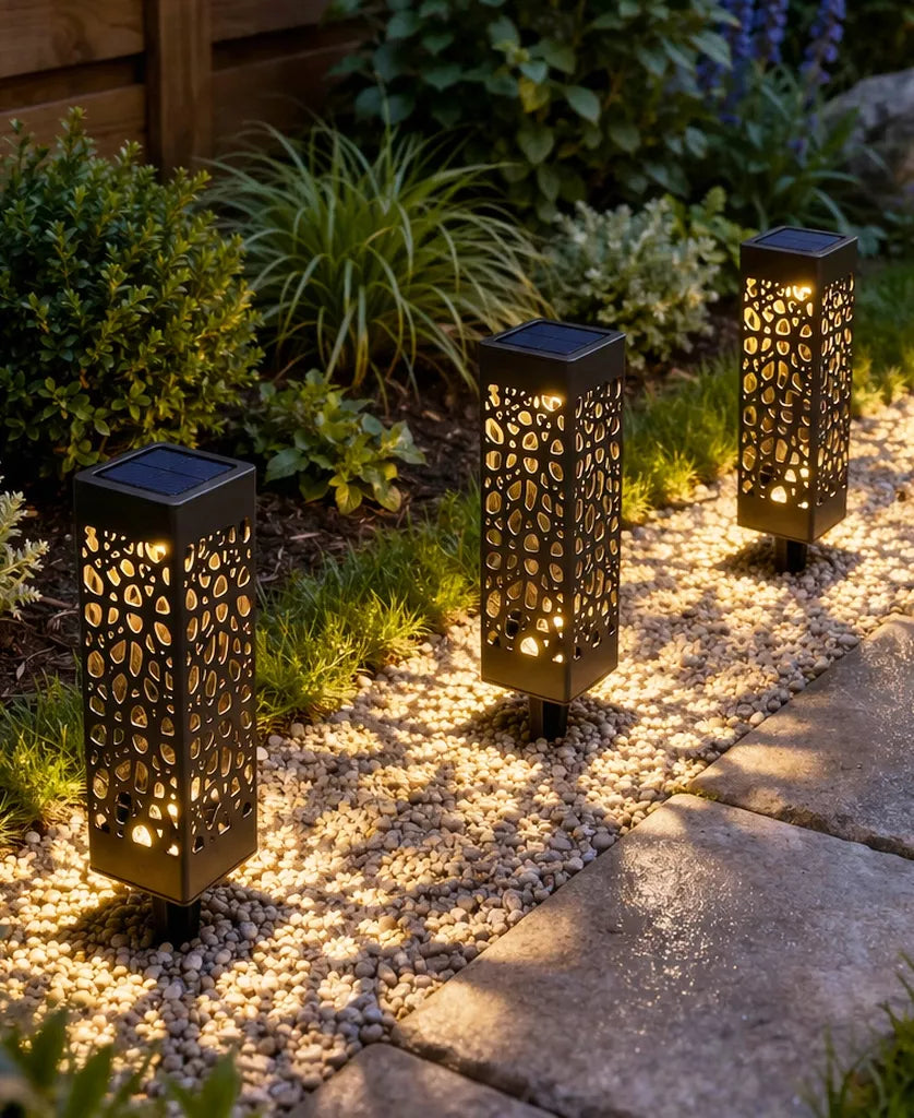 8 szt. Solarna lampa LED do wbijania w ziemię, ogrodowa latarnia ażurowa, barwa CIEPŁA