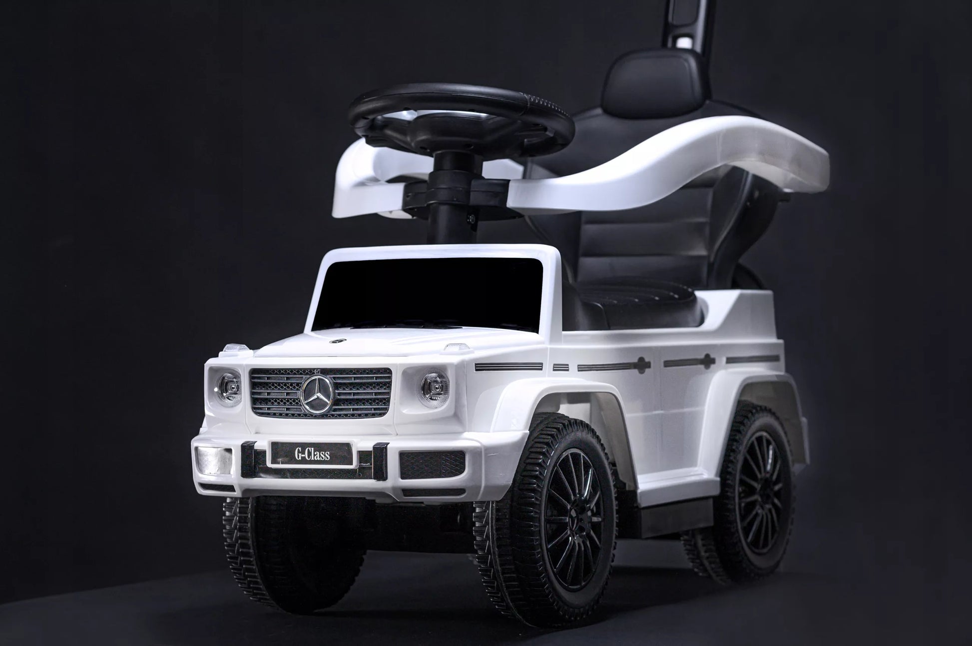 Vaikiškas automobilis stumiamas, automobiliukas MERCEDES su guminiais ratais, odine sėdyne, kaip vaikštynė - puiki dovana