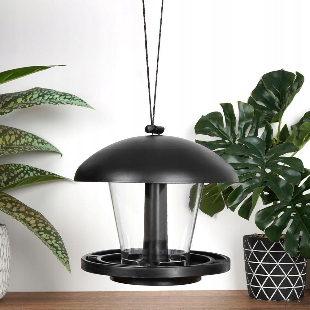 Juodas pakabinamas paukščių lesyklėlės namelis maistui ir sėkloms