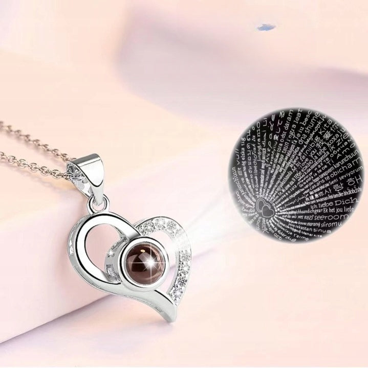 Amžina rožė stikle su karoliais Valentino dienos dovana merginai