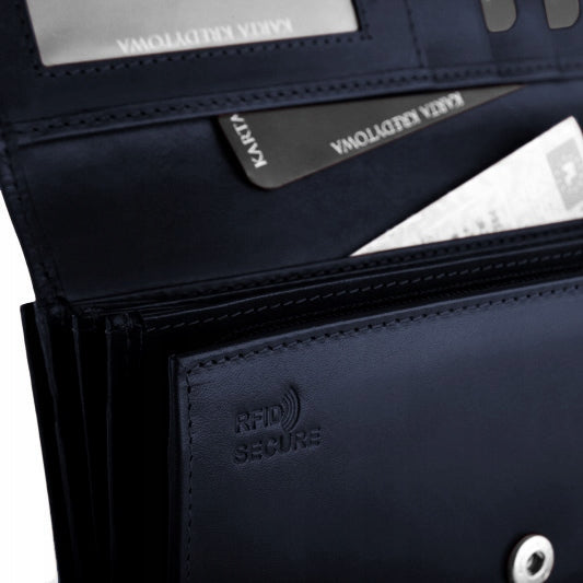 Didelė moteriška odinė piniginė su užsegimu, daug skyrelių, kortelių apsauga BETLEWSKI