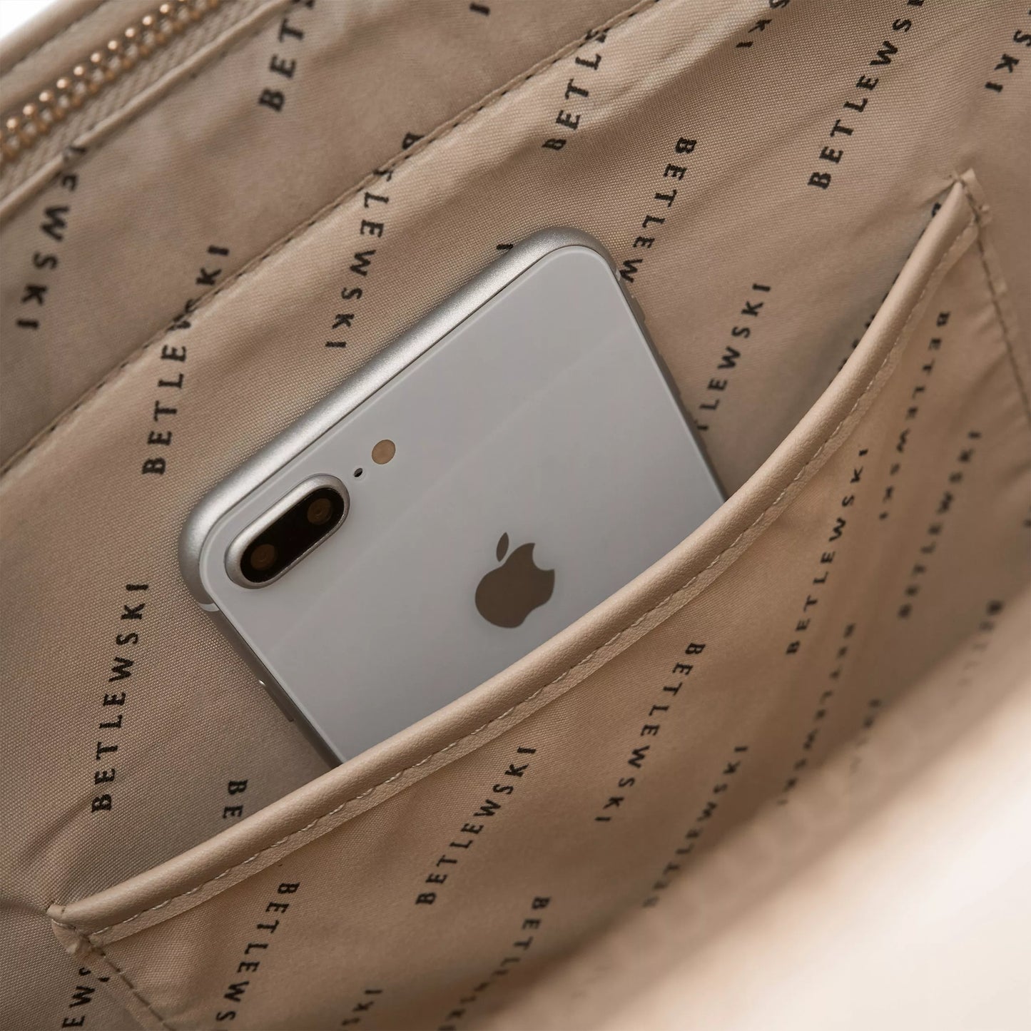 BETLEWSKI Moteriška rankinė "tote bag" šoperio tipo, talpi, patogi, elegantiška, ekologiška
