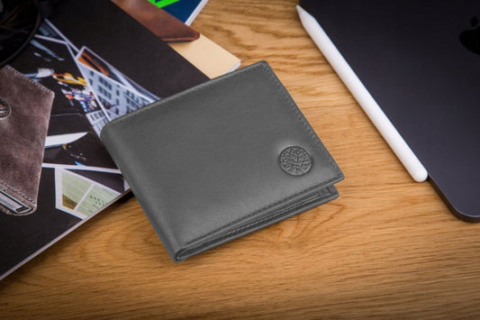 Betlewski odinė piniginė vyriška maža plona slim RFID kelnių kišenei