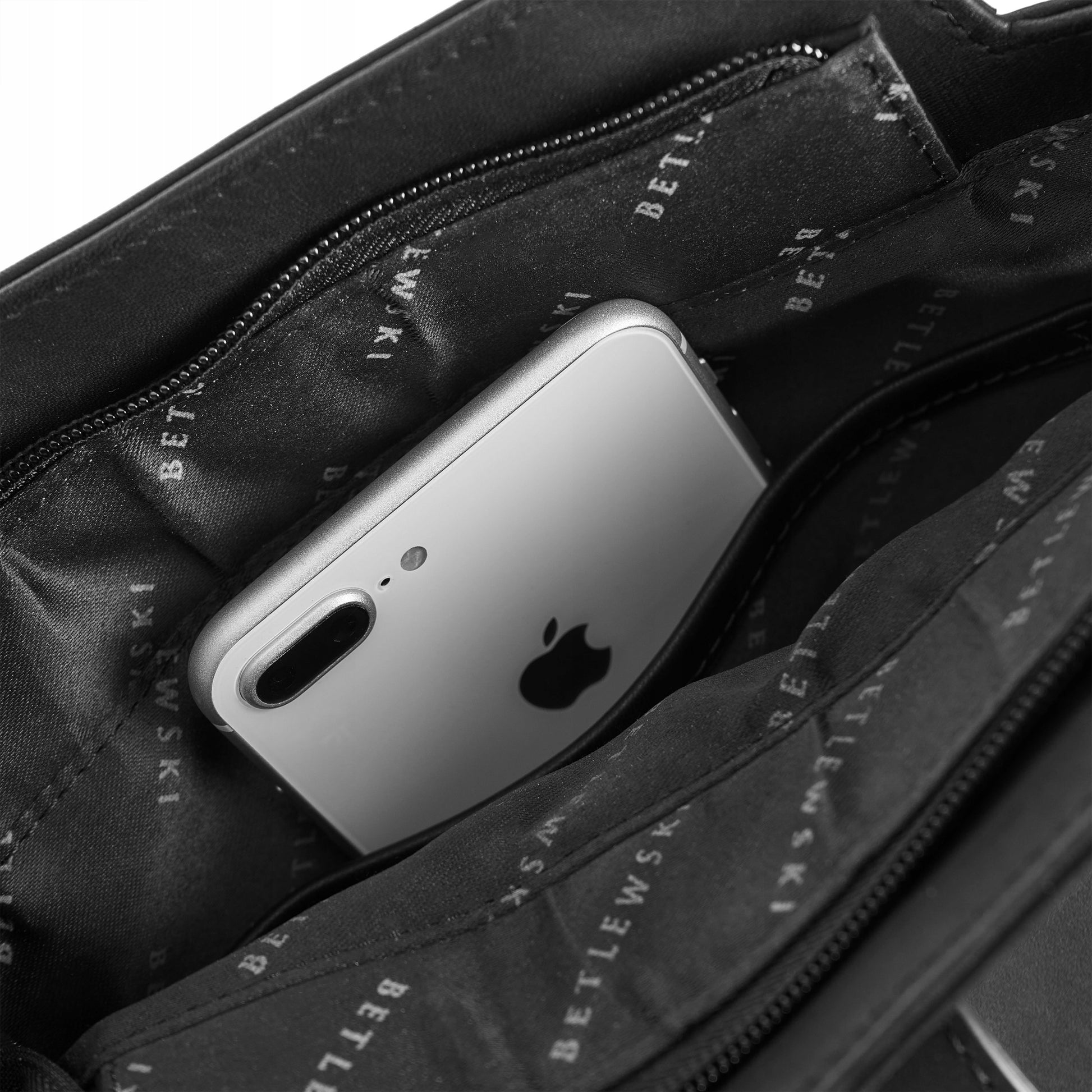 BETLEWSKI moteriška lygi, matinė, ekologiškos odos, klasikinė rankinė