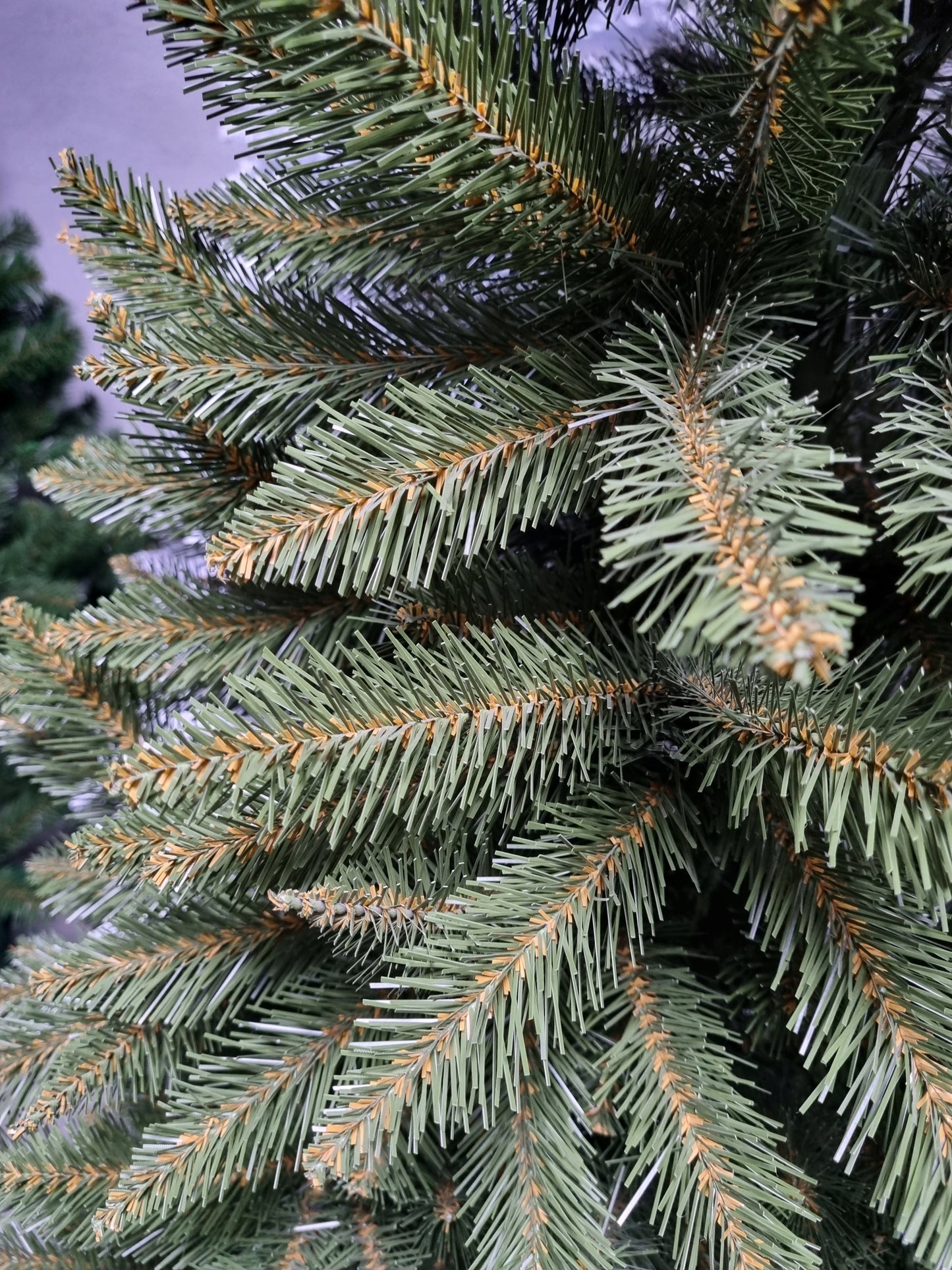 Dirbtinė eglė Kaukazinis 180 cm žalia tanki su stoveliu