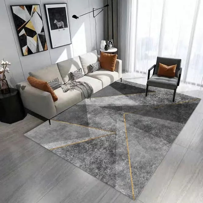 PILKAS KILIMAS 220X160 ŠIUOLAIKIŠKAS SVETAINEI, KAMBARIUI JUODAS AUKSO SPALVOS NESLYSTANTIS