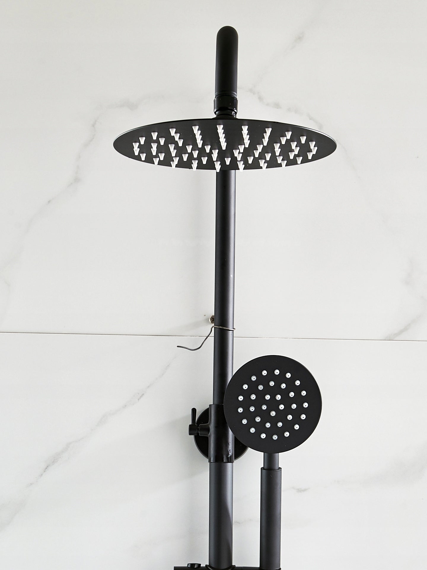 Lietaus dušas 1,5 m 170-200 skersmuo 20 cm žalvario juodas dušo komplektas