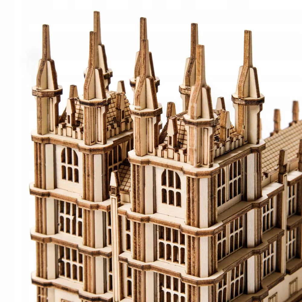 Medinis 3D modelis Big Ben Londonas – surenkamos faneros dėlionės