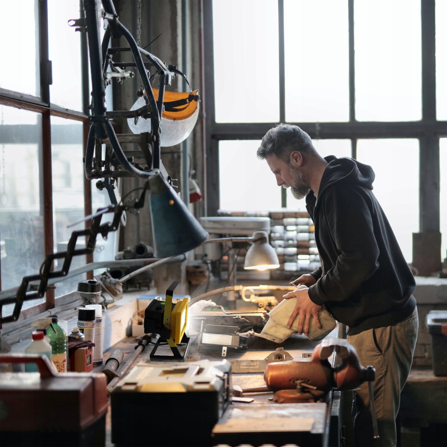 LED DARBINIS STATYBINIS PROŽEKTORIUS 30W AKUMULATORINIS NEŠIOJAMAS Galingas, Ryškus, Su kabeliu