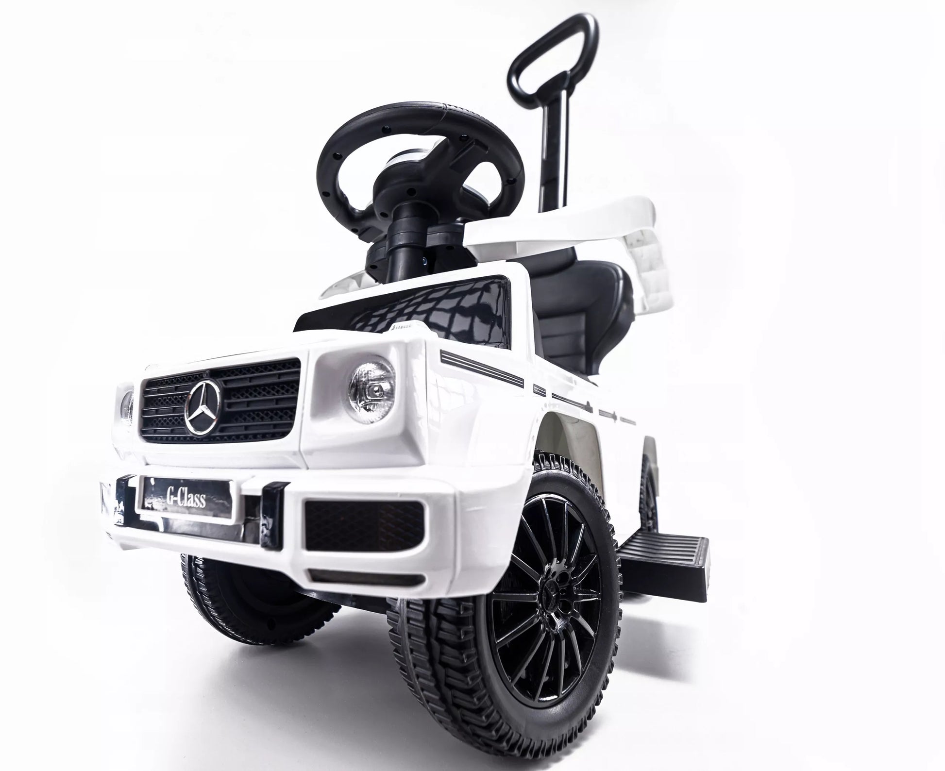 Vaikiškas automobilis stumiamas, automobiliukas MERCEDES su guminiais ratais, odine sėdyne, kaip vaikštynė - puiki dovana