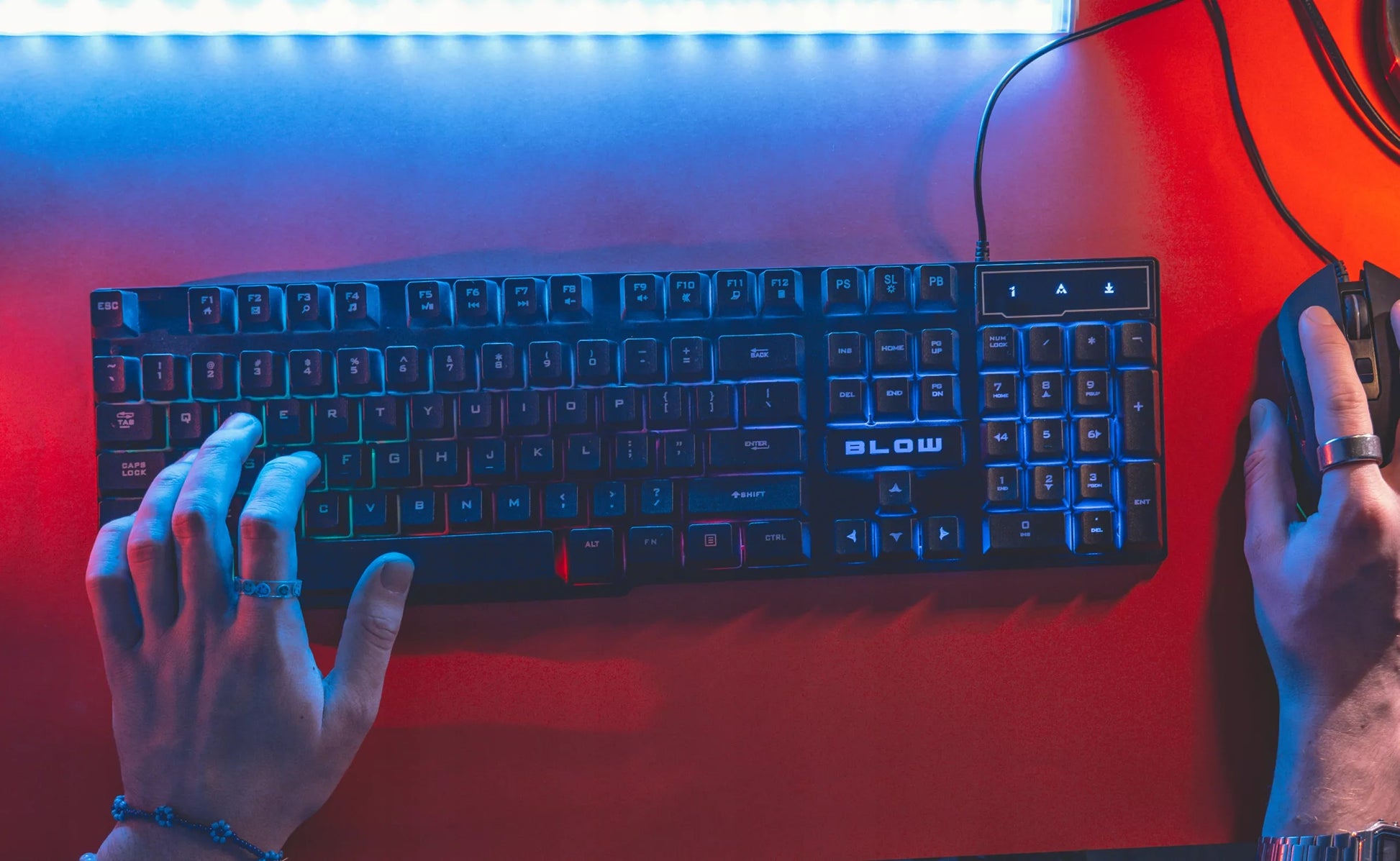 Žaidimų klaviatūra ir pelė RGB profesionaliems žaidėjams USB LED apšvietimu