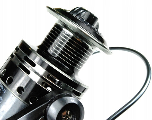 Ritinys FL3000 laisva eiga 9bb karpinis metalinis