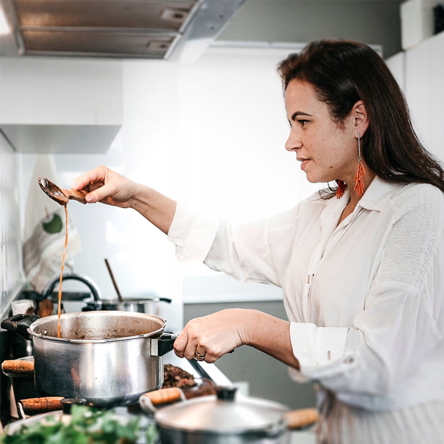 12 vnt. plieninių virtuvės puodų ir keptuvės komplektas su dangteliais