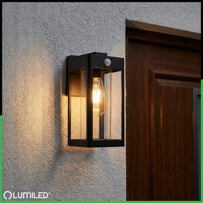 Sodo sieninis šviestuvas lauko fasadinis E27 LED su PIR judesio jutikliu IP54