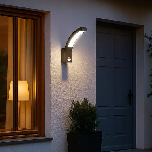 Išorinis LED sieninis šviestuvas 10W sodo lempa su JUDESIO JUTIKLIU fasadinis sieninis