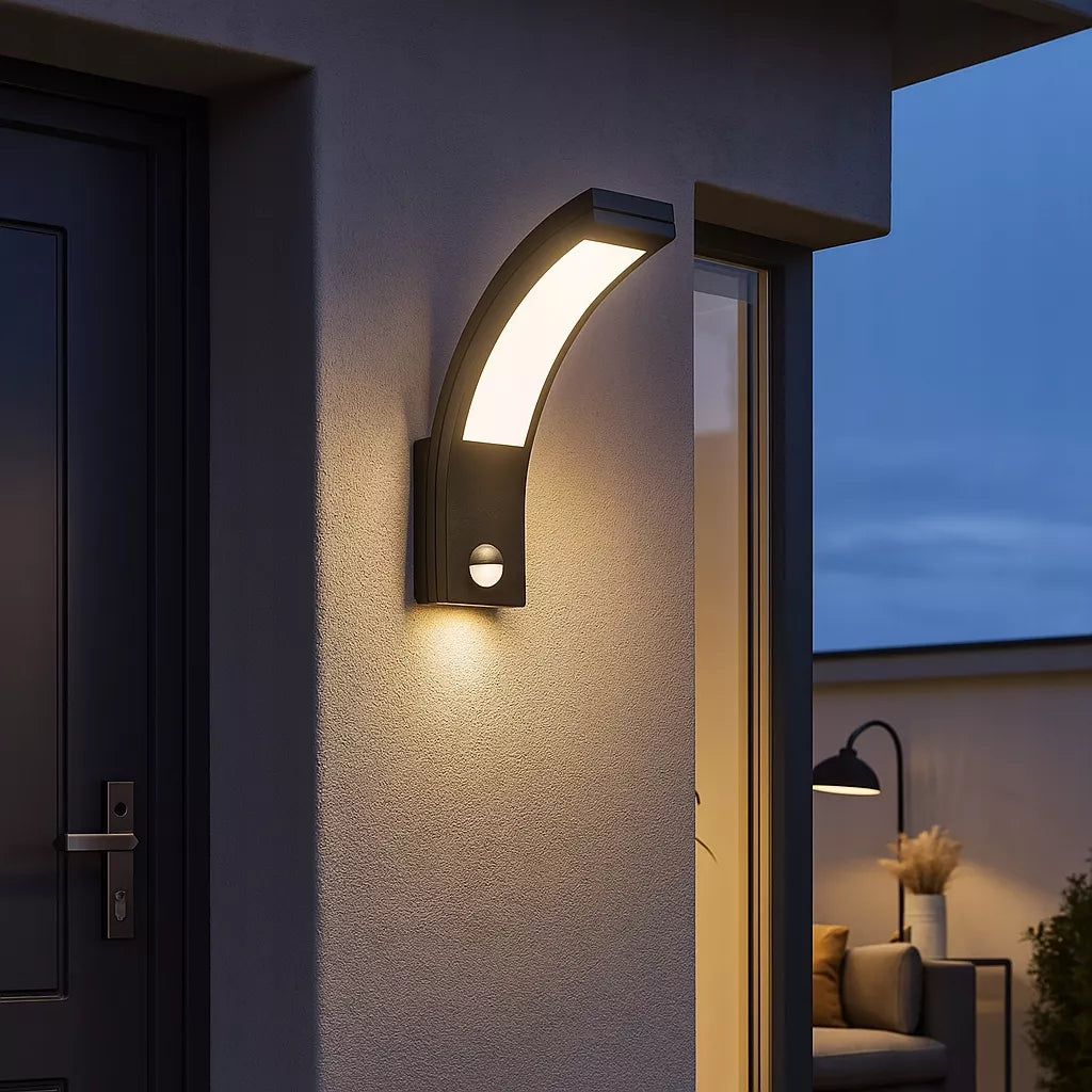 Išorinis LED sieninis šviestuvas 10W sodo lempa su JUDESIO JUTIKLIU fasadinis sieninis