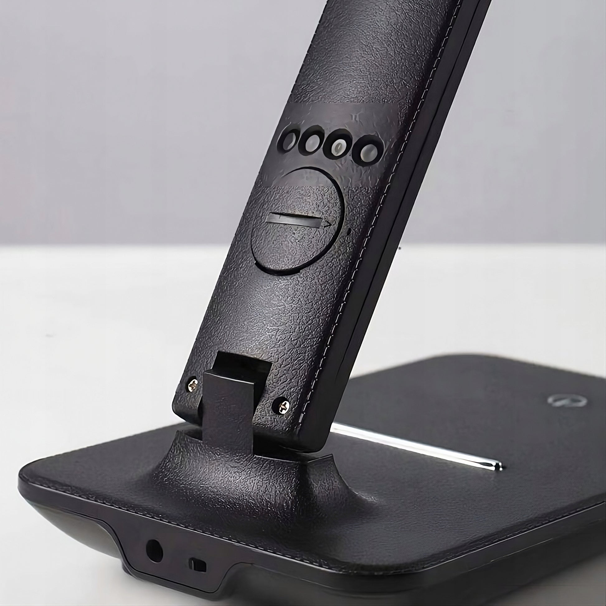 LED stalinė lempa su LCD ekranu, USB įkrovimu, reguliuojama, idealiai tinkanti mokyklai ar biurui