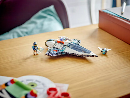 LEGO City Žvaigždėlaivio erdvėlaivis 60430 – kosminis nuotykis vaikams nuo 6 metų