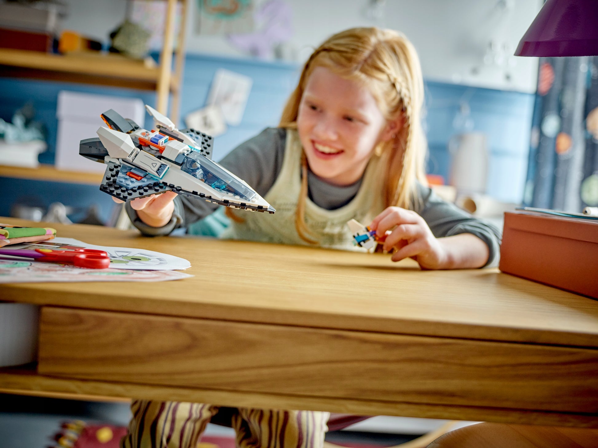 LEGO City Žvaigždėlaivio erdvėlaivis 60430 – kosminis nuotykis vaikams nuo 6 metų