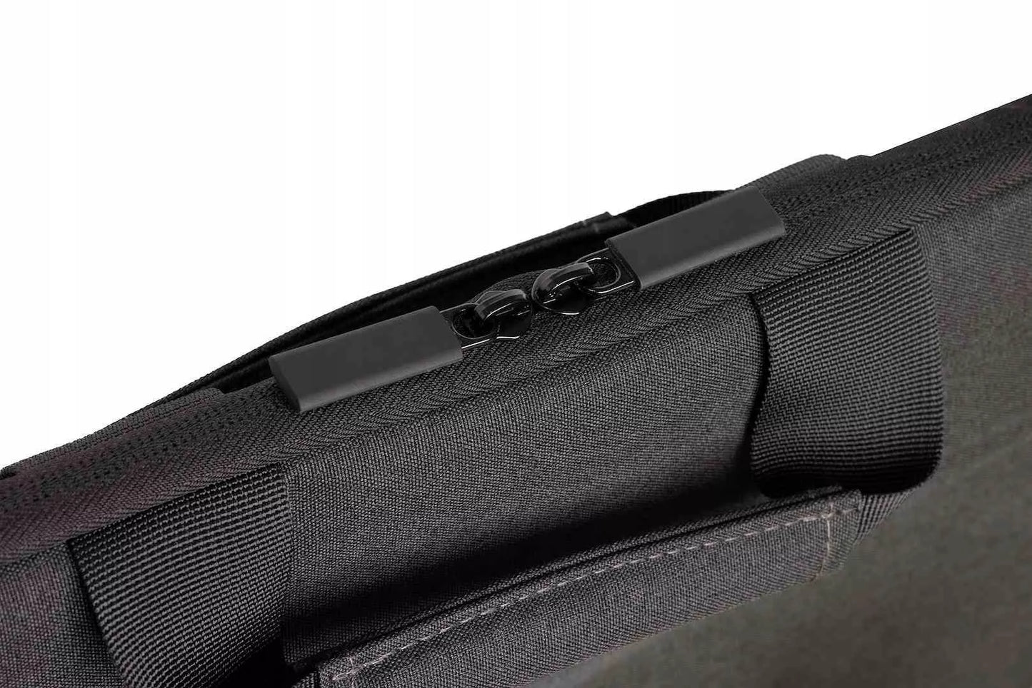 LVN System Klēpjdatora soma Varia 15,6" Melna
