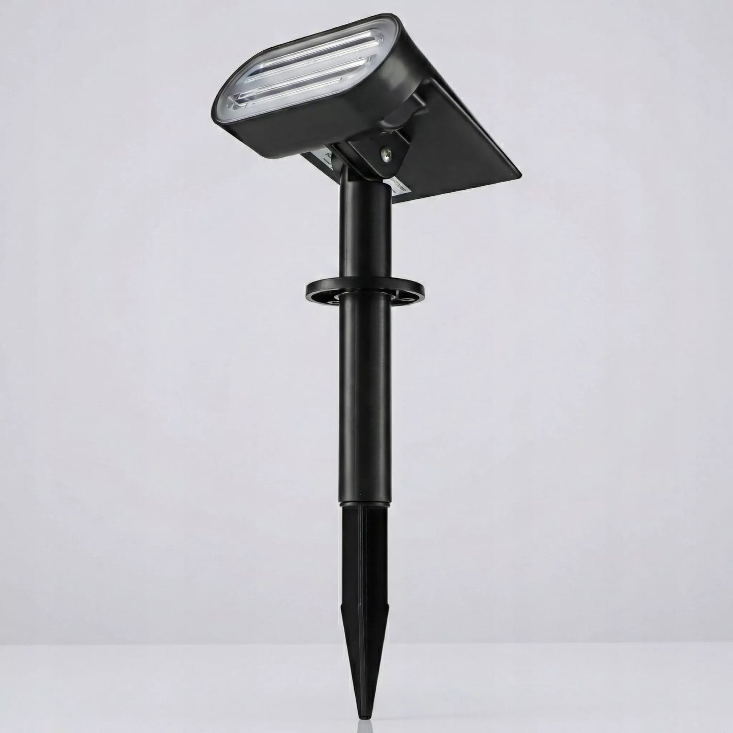 Solarna lampa ogrodowa LED, reflektor i kinkiet ścienny 2 w 1 z czujnikiem zmierzchu