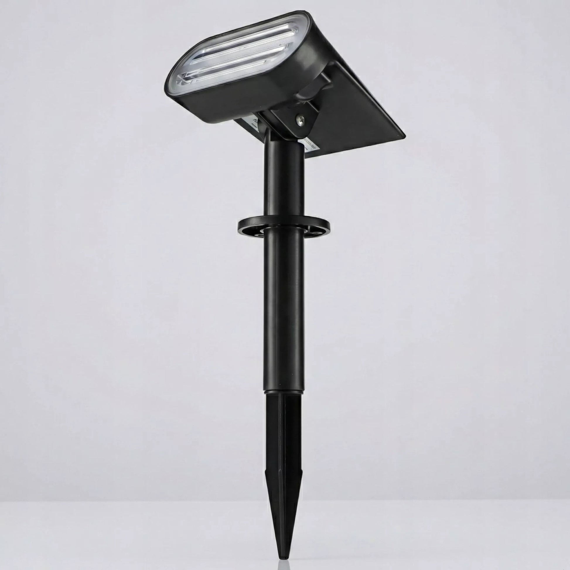 Solarna lampa ogrodowa LED, reflektor i kinkiet ścienny 2 w 1 z czujnikiem zmierzchu