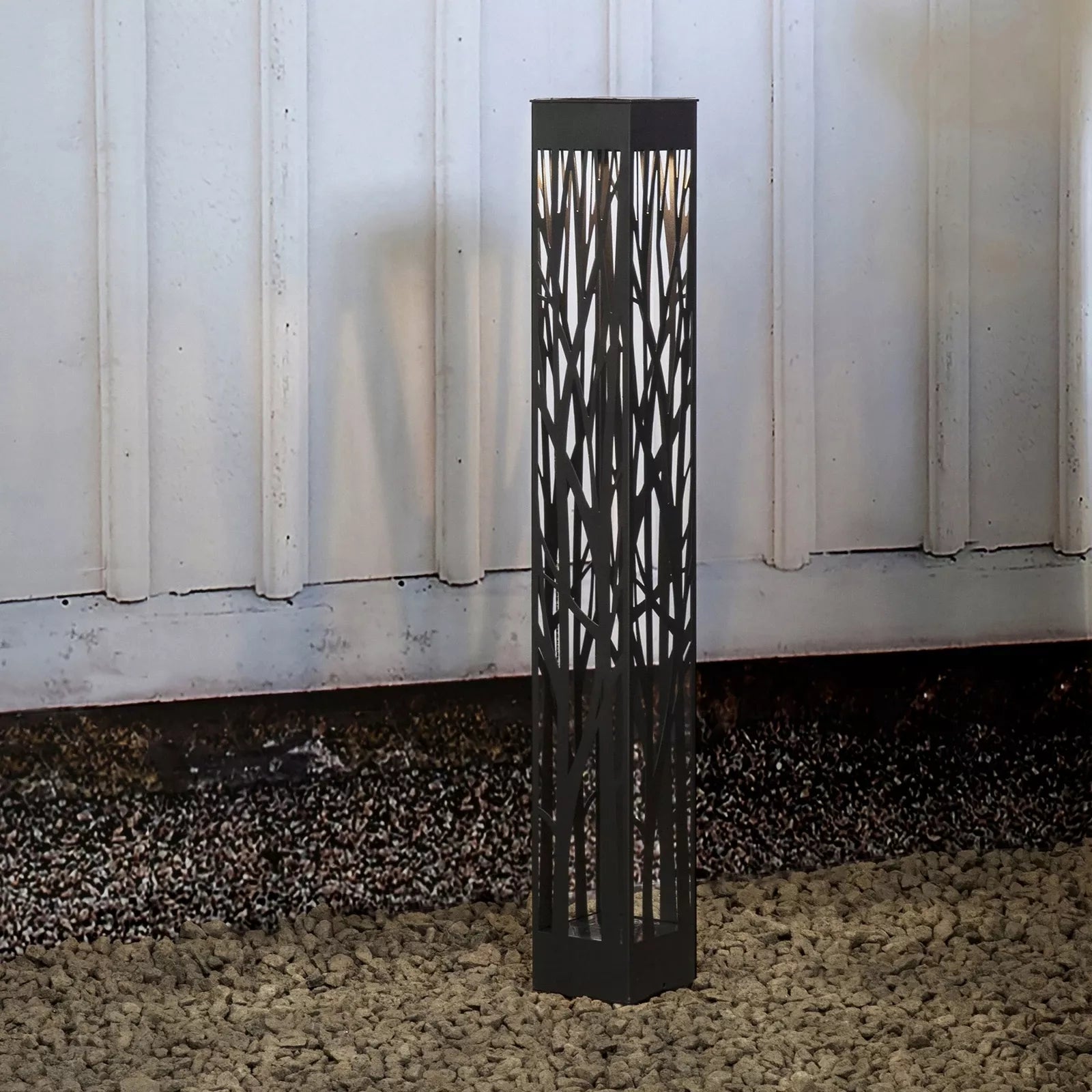 Ogrodowa lampa solarna LED POCHODNIA PŁOMIEŃ wbijana ażurowa SuperLED