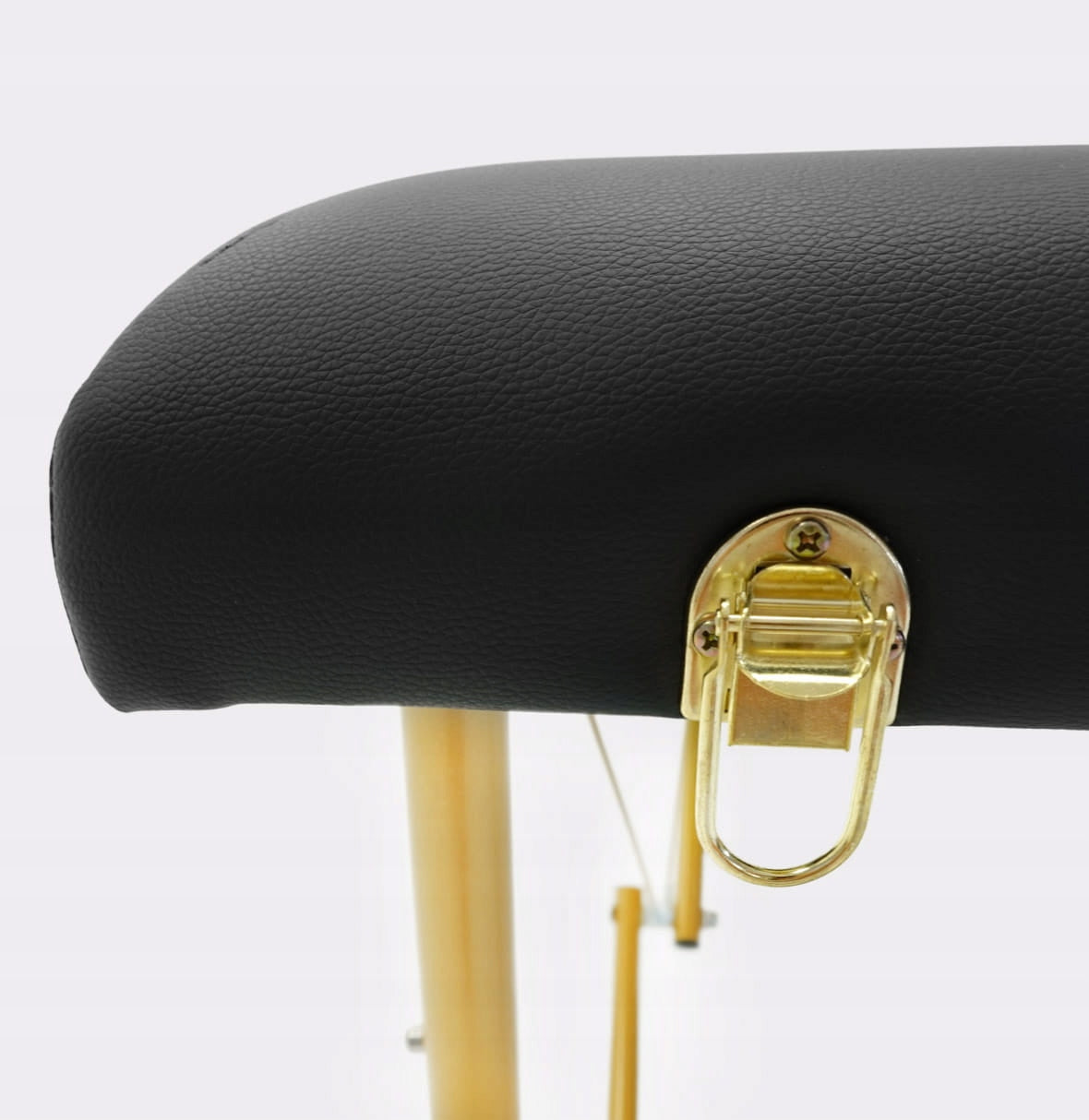 Kosmetologinė lova, stilisto stalas, makiažas, blakstienų priauginimas, sulankstoma kušetė