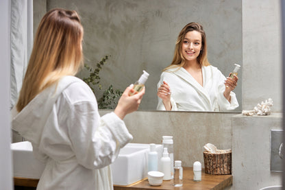 Veidrodis svetainei, prieškambariui, drabužinei 80x60 cm