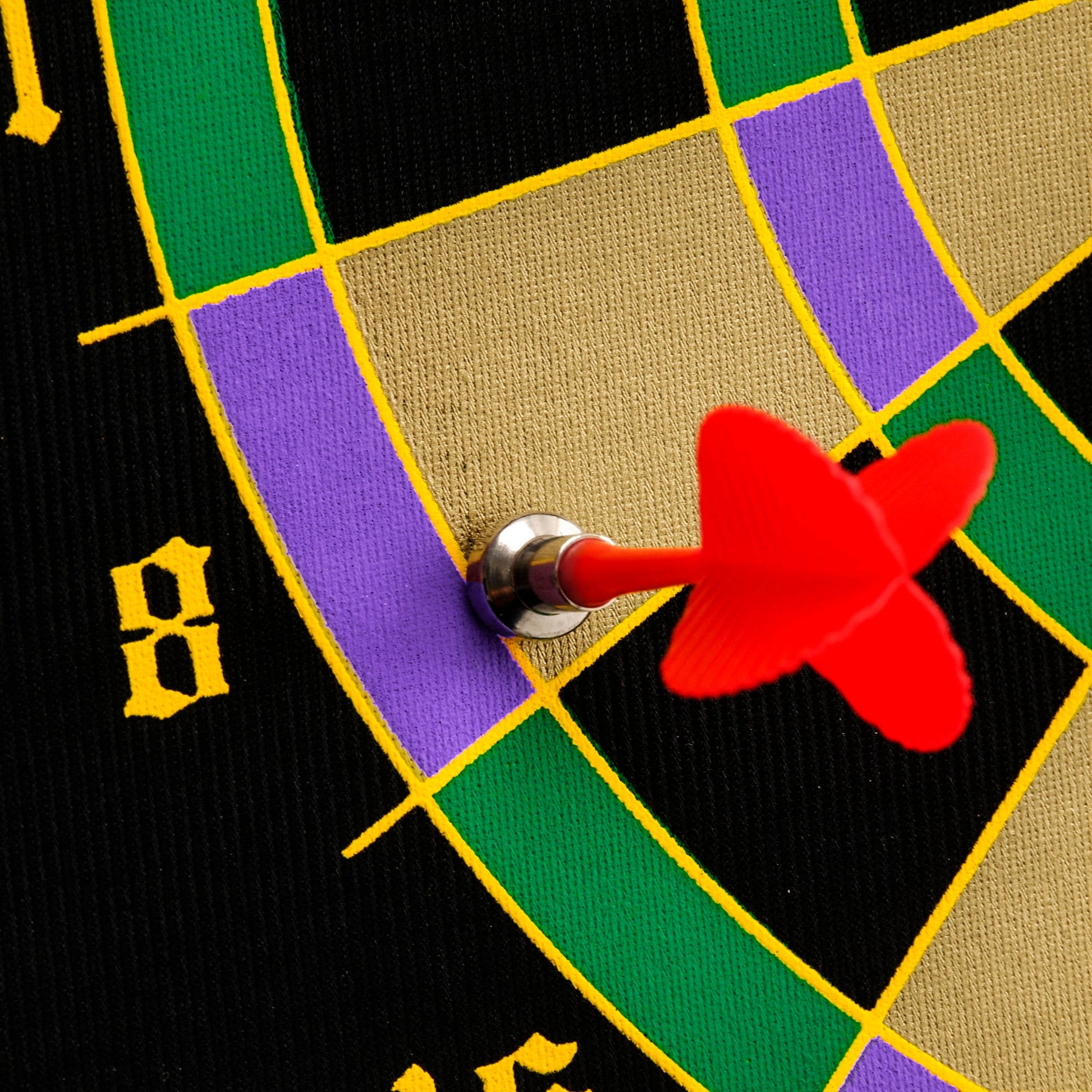 MAGNETINIS DARTŲ TAŠKYMAS DVIPUSIS SUSIKLAPSTOMAS METEOR 2 žaidimai 6 strėlės dėkle