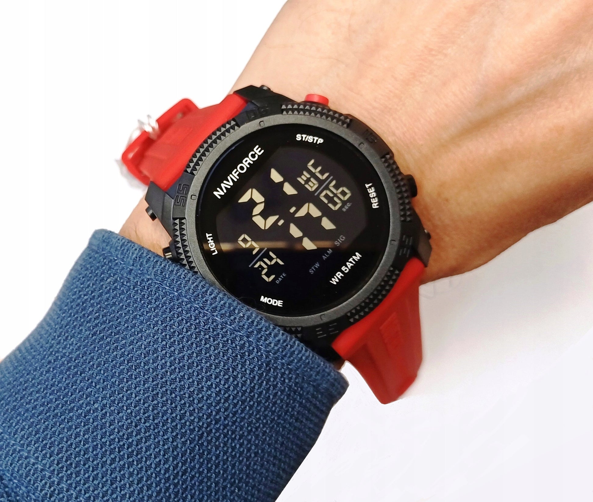 MASYvus skaitmeninis laikrodis NAVIFORCE, elektroninis karinis stilius - RAUDONAS