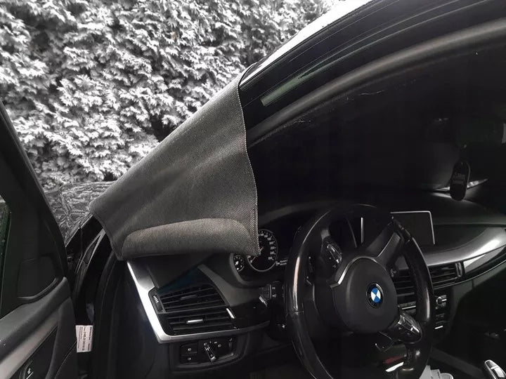Automobilio priekinio stiklo apsauga nuo šalnos ir ledo