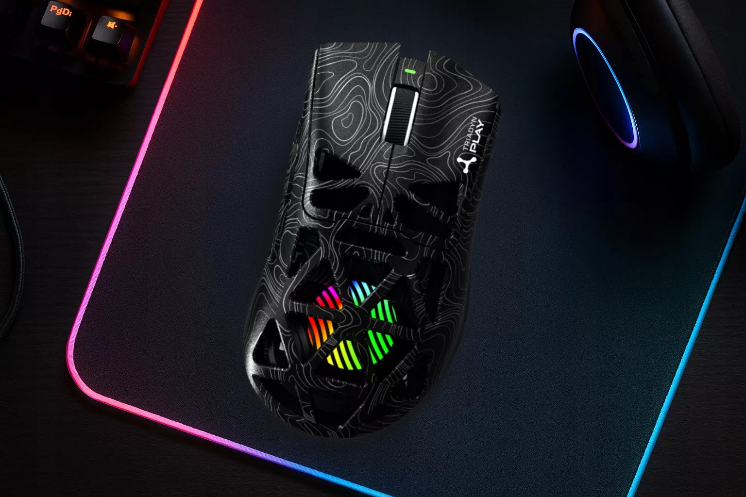 Žaidimų pelė TRIADYN IAPETUS PixArt Bluetooth USB RGB
