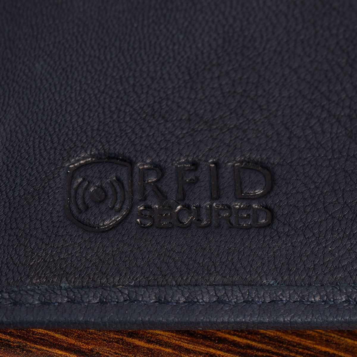 Vyriška klasikinė odinė didelė vertikali tamsiai mėlyna piniginė Beltimore